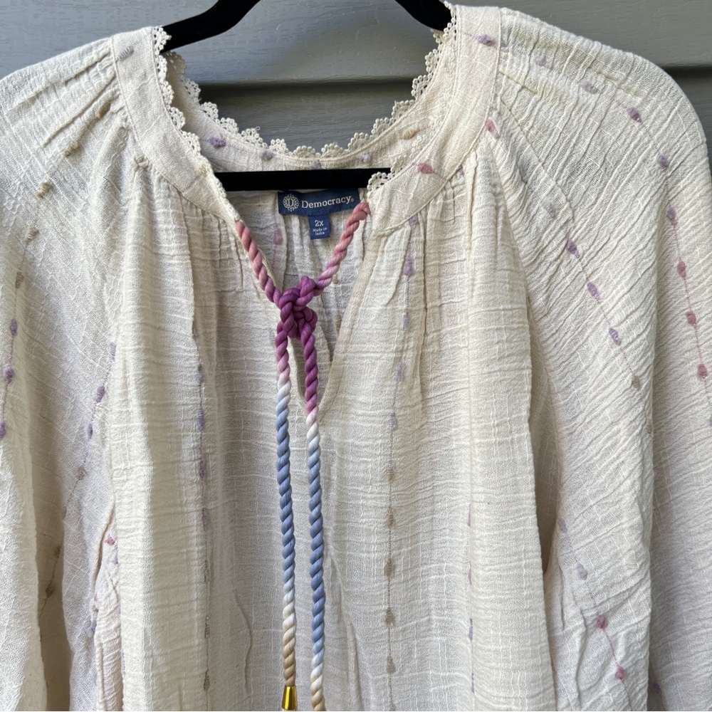 Democracy Crochet Detail Blouse Plus Size 2X Split V-Neck Braided Tie Front Boho - Picture 3 of 16